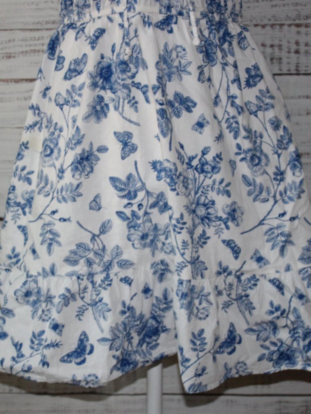 Popular 21 Flutter Strap Floral butterfly Mini Dress Size Medium - Picture 4 of 5